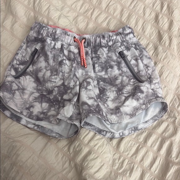 Athleta Other - Athleta girl’s M 8/10 Gray Tie-Dye Shorts